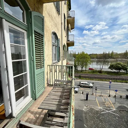 Daire Cosy, Minimalist, Modern Flat Near Margaret Island